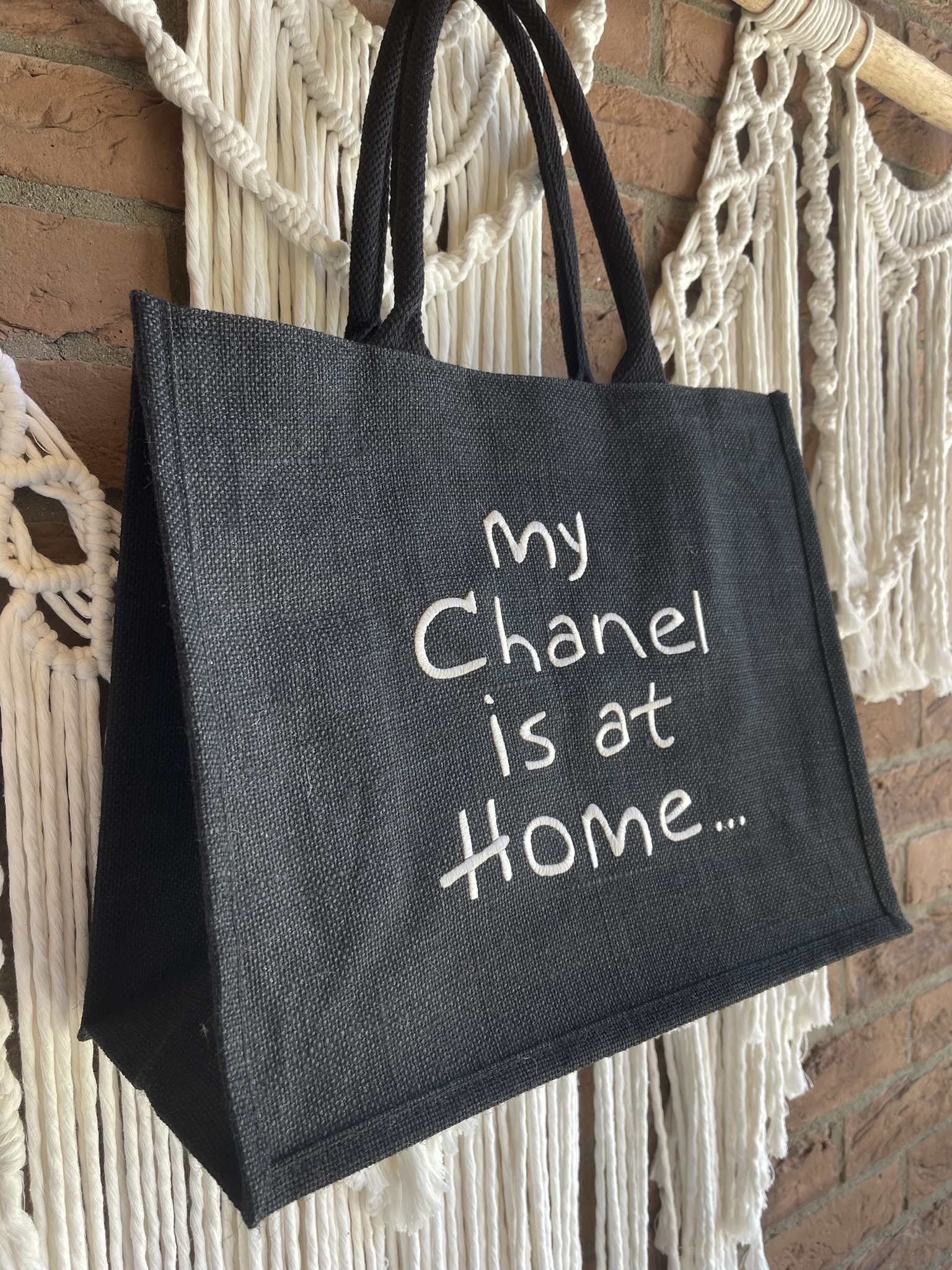My Chanel Is At Home Rips Bez Çanta